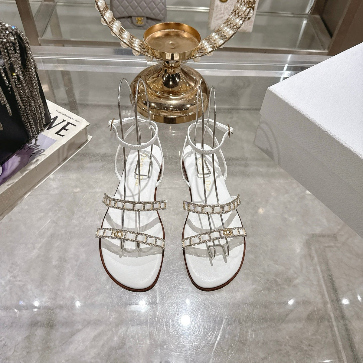 FLAT SANDALS 25S IN WHITE CALFSKIN RHINESTONES STRAP