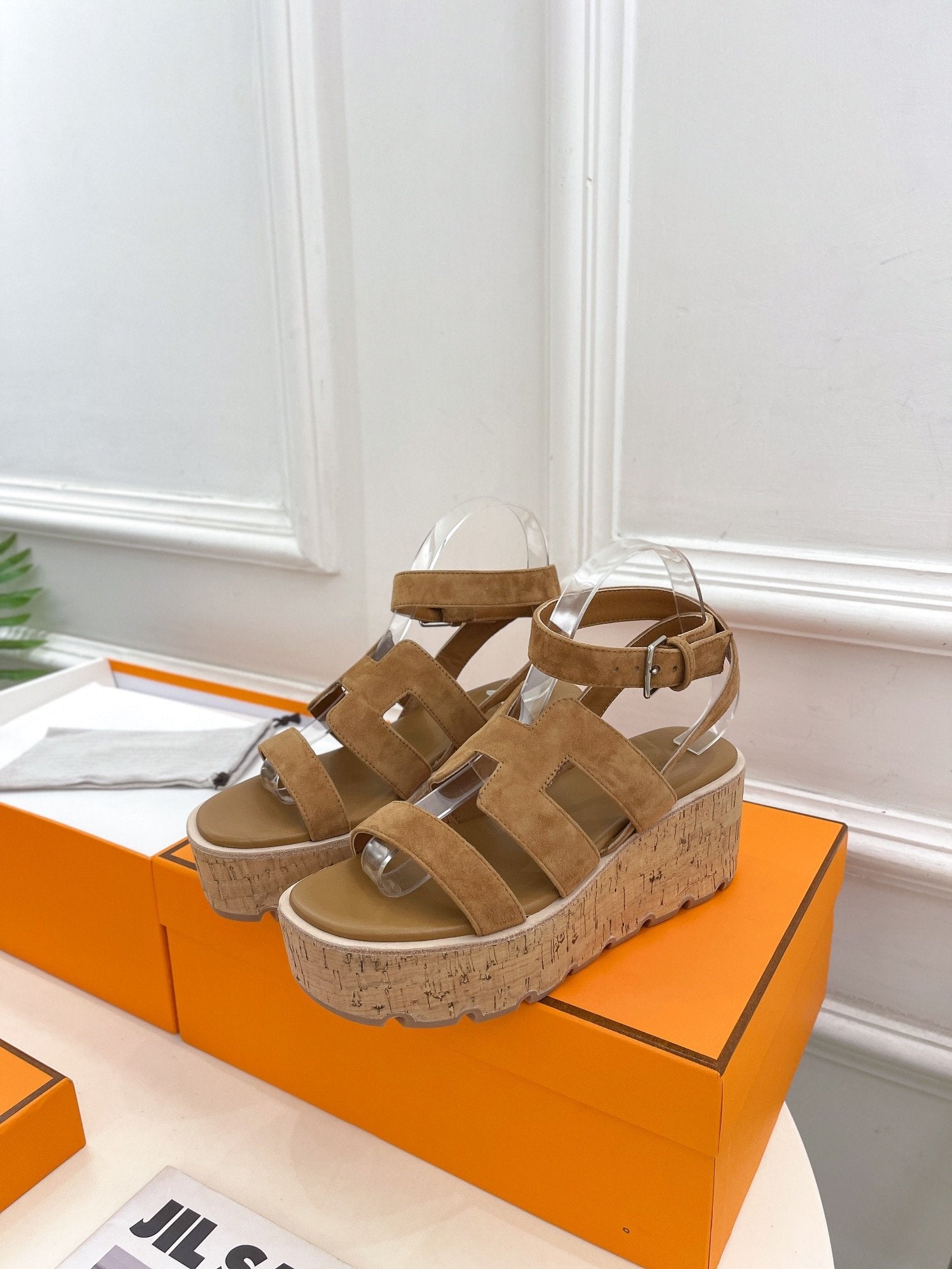 Havane 30 Sandal Brown Suede