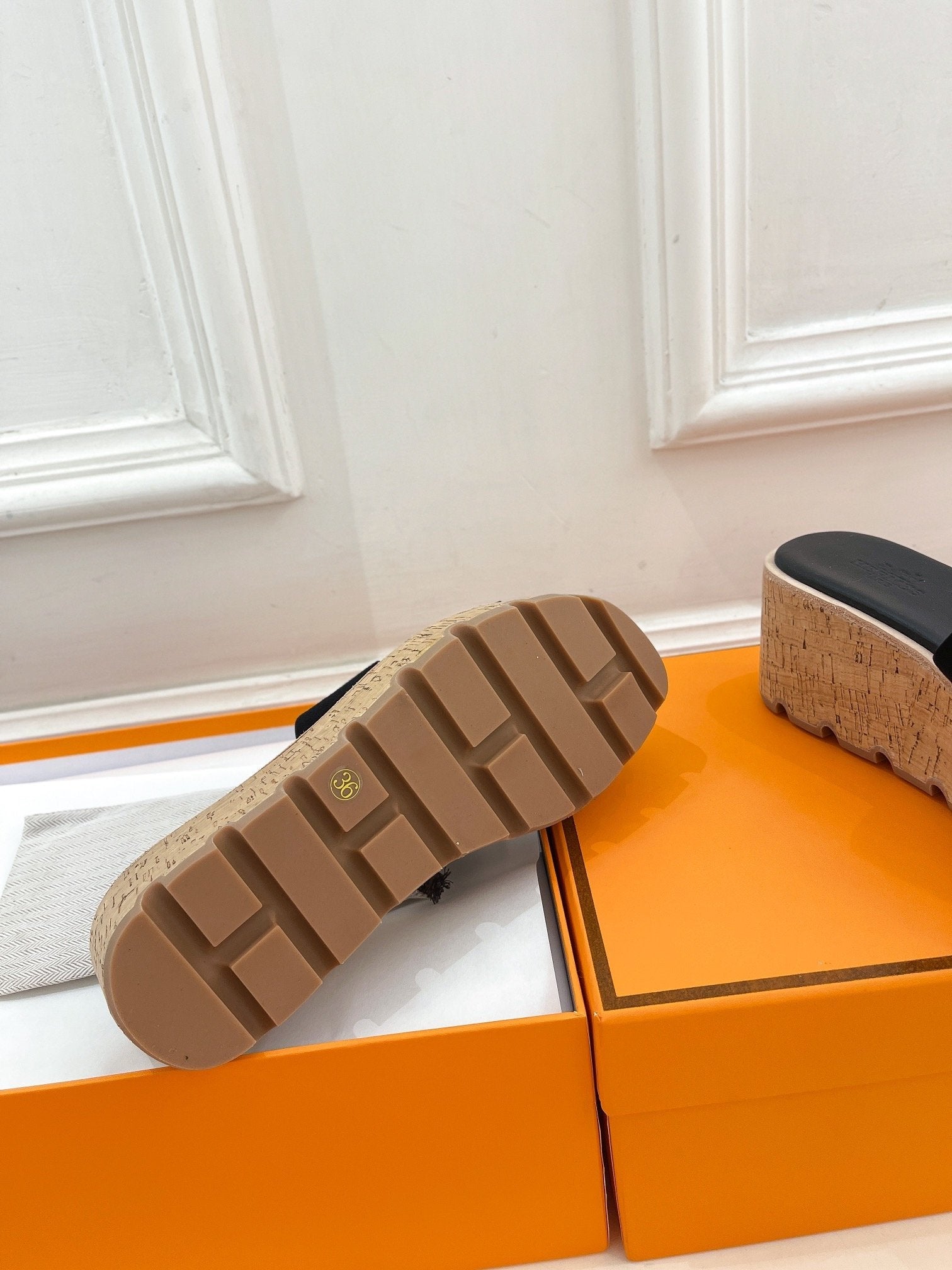 Eze 30 Sandal Black Suede