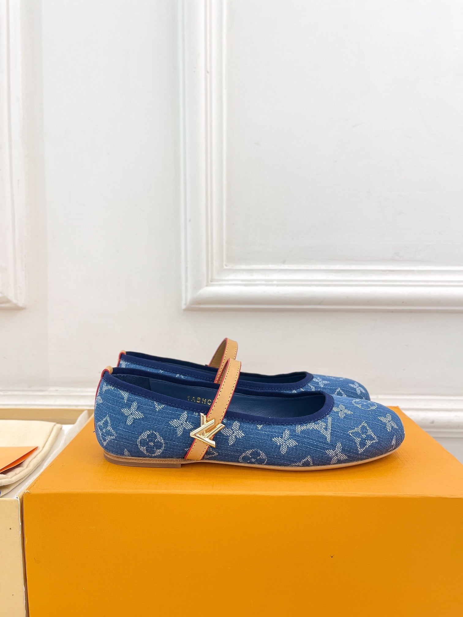 LV WOMEN ROMY FLAT BALLERINA IN NAVY BLUE MONOGRAM DENIM