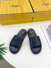 FENDI LOGO SLIDES IN BLACK CALFSKIN