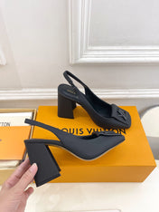 SHAKE SQUARE-TOE BLOCK HEEL 9 CM SANDALS IN BLACK PEPPLE CALFSKIN