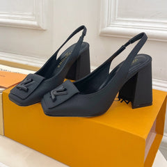 SHAKE SQUARE-TOE BLOCK HEEL 9 CM SANDALS IN BLACK PEPPLE CALFSKIN