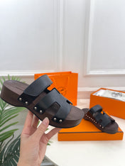 KOS CLOG IN BLACK CALFSKIN