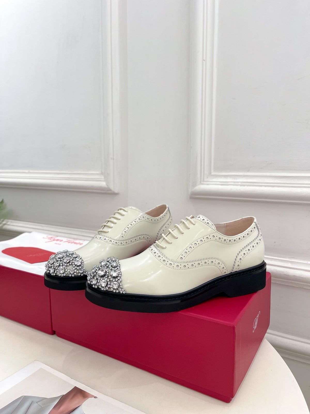 VIV' RANGERS LACE-UPS IN WHITE CALFSKIN