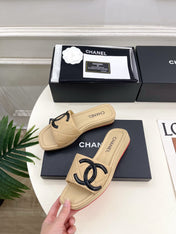 CHANEL 26S FLAT SLIDES IN BEIGE LAMBSKIN WITH BLACK CC LOGO