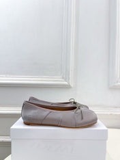 LOEWE 26S SPLIT-TOE BALLET FLATS IN GREY SILK