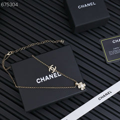 PENDANT NECKLACE FULL DIAMOND FOUR-LEAF CLOVER DOUBLE C IN GOLD
