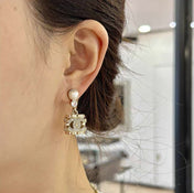 CHANE 23 FULL DIAMOND SIEVE DOUBLE C GOLD EARRINGS