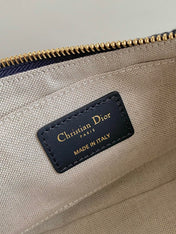 CD LOUNGE 26CM BLUE OBLIQUE EMBROIDERY